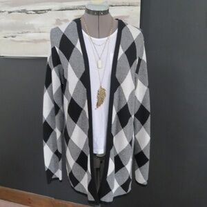 Women's Kimono Open Front Black White Plaid Cardigan Size M Croft and Barrow